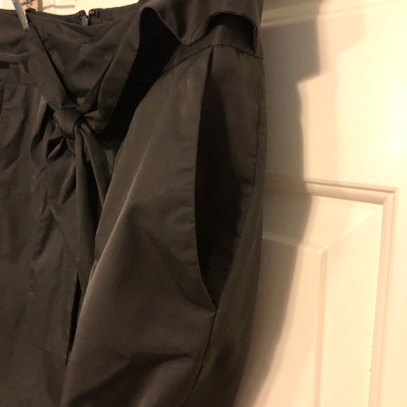 Banana Republic Skirt with Front tie Belt - Picture 5 of 5